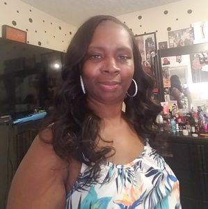 Meet your Posher, Carlistina